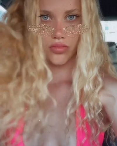 Serel Yereli seksi ifşa fotoğrafı 22664
