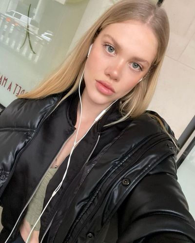 Serel Yereli seksi ifşa fotoğrafı 22621