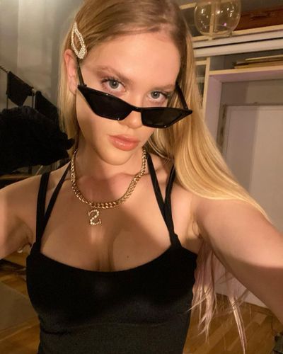 Serel Yereli seksi ifşa fotoğrafı 22581