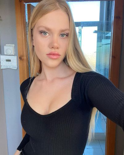 Serel Yereli seksi ifşa fotoğrafı 22563