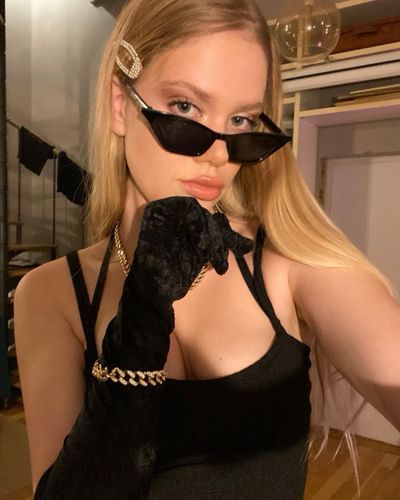 Serel Yereli seksi ifşa fotoğrafı 22557