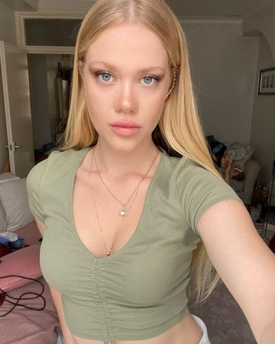 Serel Yereli seksi ifşa fotoğrafı 22517