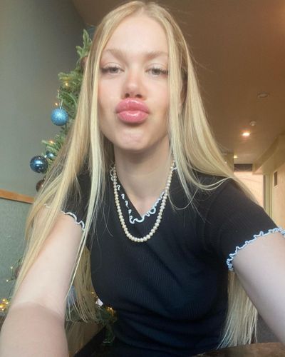 Serel Yereli seksi ifşa fotoğrafı 22514