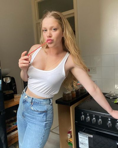 Serel Yereli seksi ifşa fotoğrafı 22464