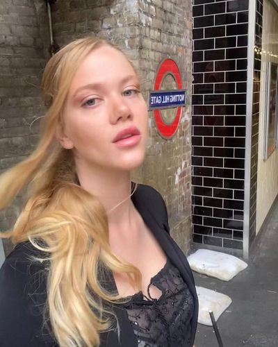Serel Yereli seksi ifşa fotoğrafı 22430