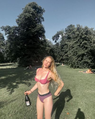 Serel Yereli seksi ifşa fotoğrafı 580