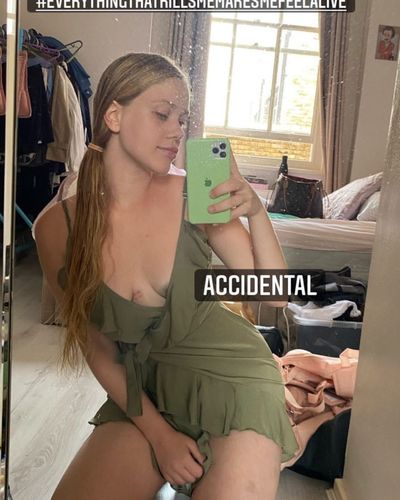 Serel Yereli seksi ifşa fotoğrafı 588