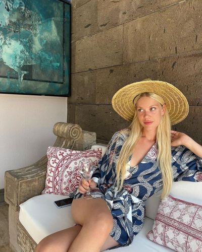 Serel Yereli seksi ifşa fotoğrafı 62