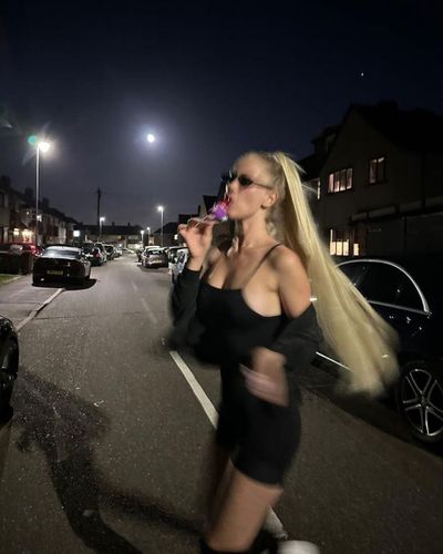 Serel Yereli seksi ifşa fotoğrafı 64