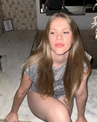 Serel Yereli seksi ifşa fotoğrafı 701