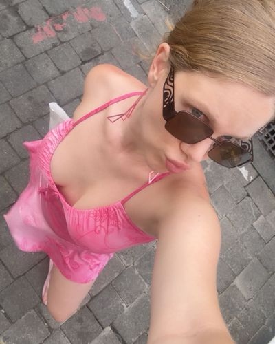 Serel Yereli seksi ifşa fotoğrafı 703