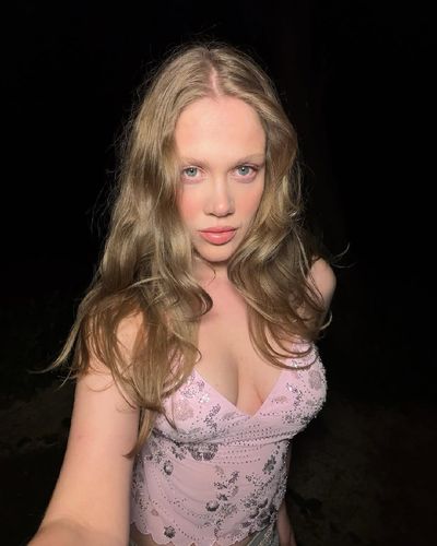 Serel Yereli seksi ifşa fotoğrafı 724