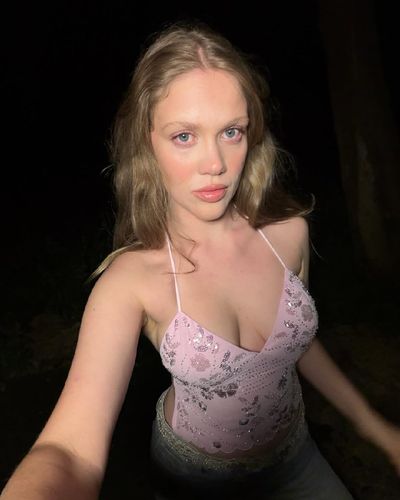 Serel Yereli seksi ifşa fotoğrafı 727