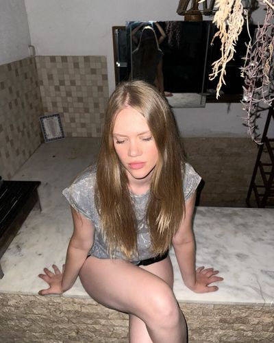 Serel Yereli seksi ifşa fotoğrafı 750