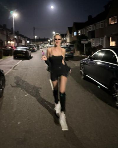 Serel Yereli seksi ifşa fotoğrafı 8