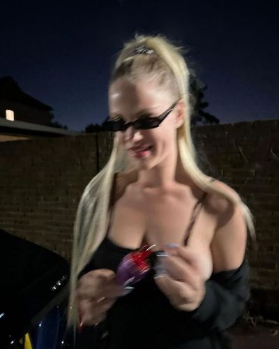 Serel Yereli seksi ifşa fotoğrafı 94