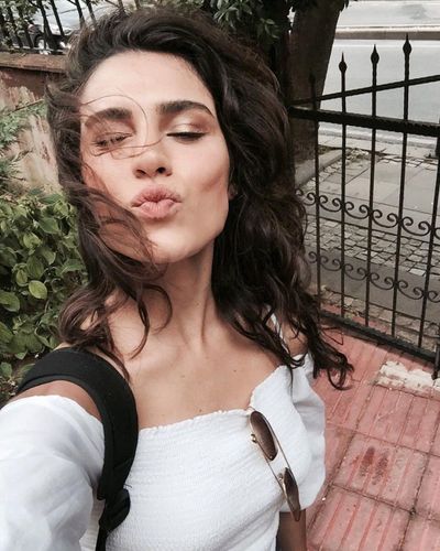 Serenay Aktaş seksi ifşa fotoğrafı 16