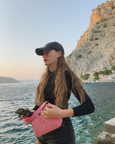 Serenay Sarıkaya seksi ifşa fotoğrafı 69386