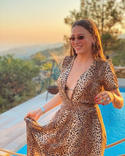 Serenay Sarıkaya seksi ifşa fotoğrafı 69365