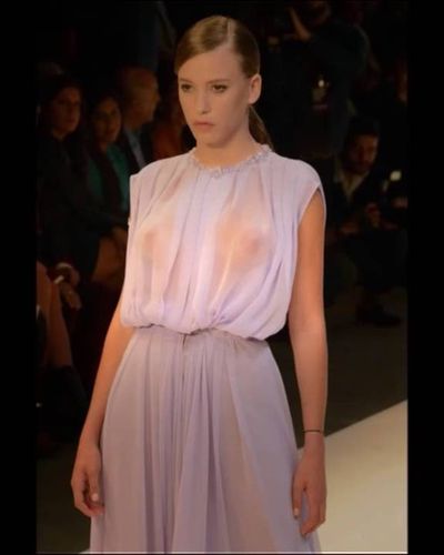 Serenay Sarıkaya seksi ifşa fotoğrafı 69333