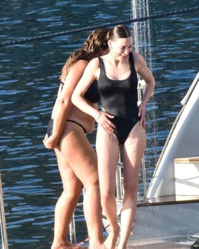 Serenay Sarıkaya seksi ifşa fotoğrafı 69283