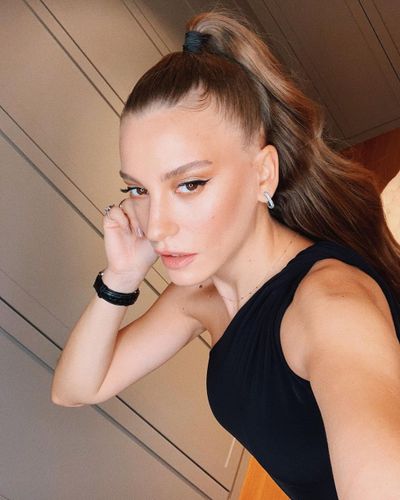 Serenay Sarıkaya seksi ifşa fotoğrafı 69280