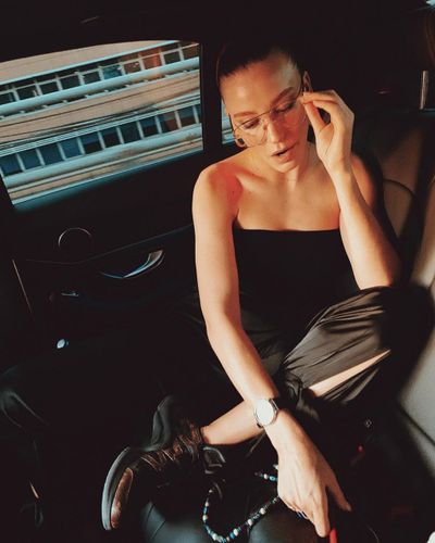 Serenay Sarıkaya seksi ifşa fotoğrafı 69275