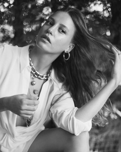 Serenay Sarıkaya seksi ifşa fotoğrafı 69272