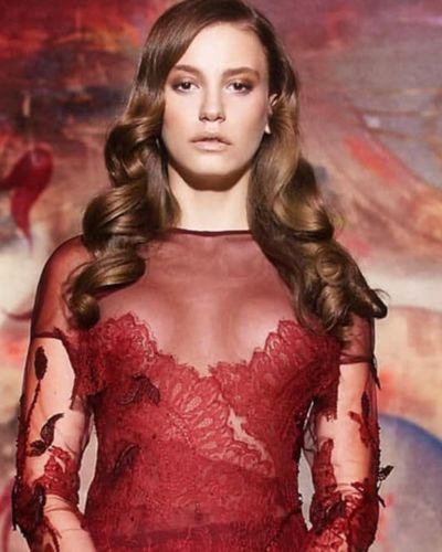Serenay Sarıkaya seksi ifşa fotoğrafı 69242
