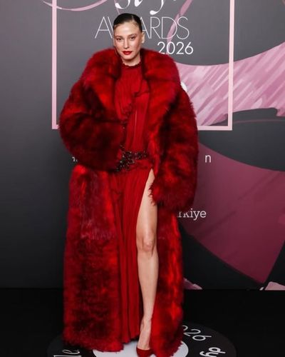 Serenay Sarıkaya seksi ifşa fotoğrafı 1233