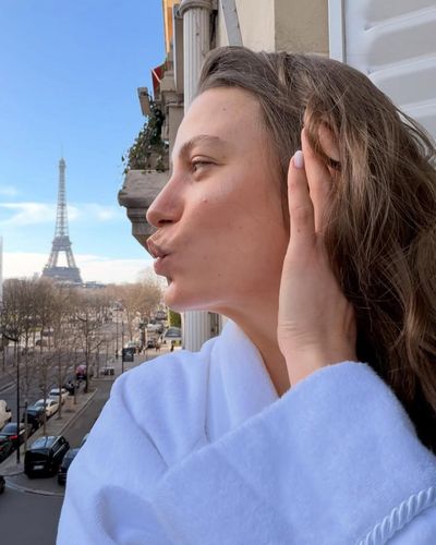 Serenay Sarıkaya seksi ifşa fotoğrafı 1238