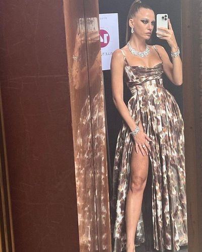 Serenay Sarıkaya seksi ifşa fotoğrafı 1255