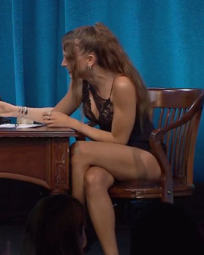 Serenay Sarıkaya seksi ifşa fotoğrafı 1260