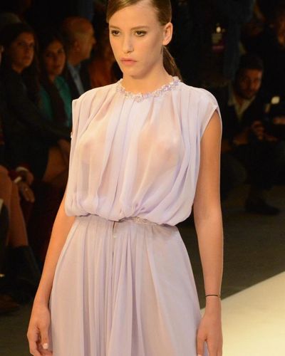 Serenay Sarıkaya seksi ifşa fotoğrafı 1268