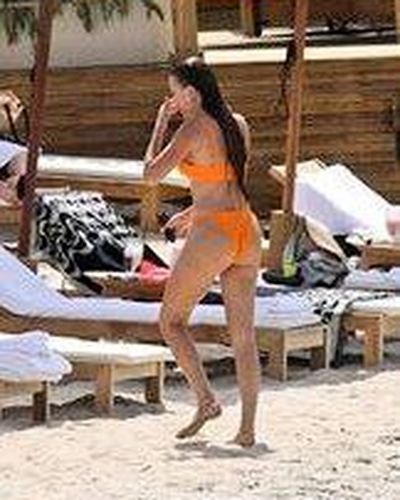 Serenay Sarıkaya seksi ifşa fotoğrafı 1284