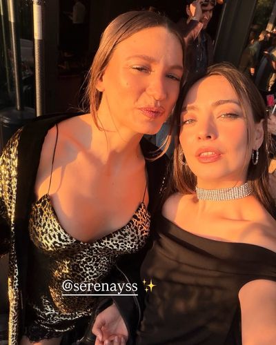 Serenay Sarıkaya seksi ifşa fotoğrafı 1354