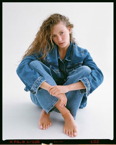Serenay Sarıkaya seksi ifşa fotoğrafı 1385