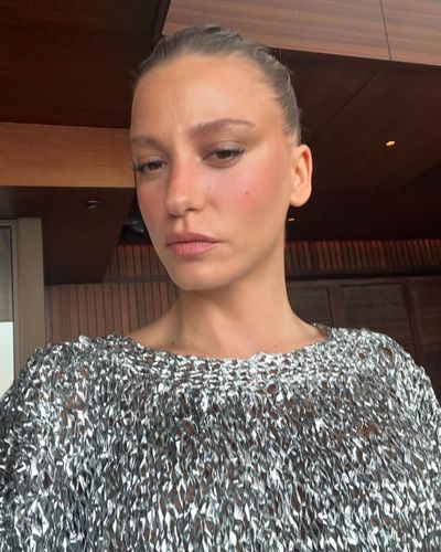 Serenay Sarıkaya seksi ifşa fotoğrafı 70205
