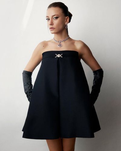 Serenay Sarıkaya seksi ifşa fotoğrafı 70176