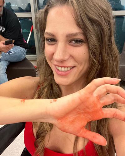 Serenay Sarıkaya seksi ifşa fotoğrafı 70133