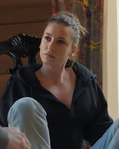 Serenay Sarıkaya seksi ifşa fotoğrafı 70070