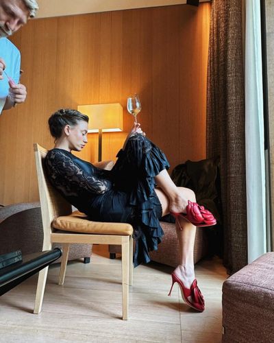 Serenay Sarıkaya seksi ifşa fotoğrafı 70067
