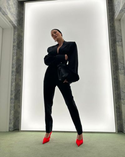 Serenay Sarıkaya seksi ifşa fotoğrafı 70051