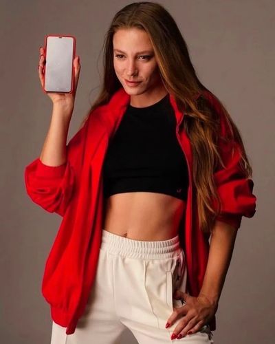 Serenay Sarıkaya seksi ifşa fotoğrafı 70018