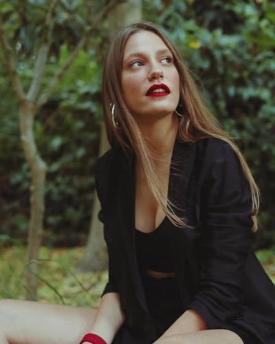 Serenay Sarıkaya seksi ifşa fotoğrafı 70010