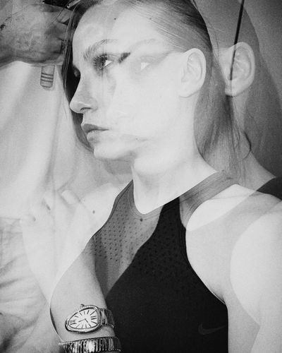 Serenay Sarıkaya seksi ifşa fotoğrafı 70009