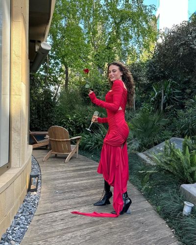 Serenay Sarıkaya seksi ifşa fotoğrafı 70003