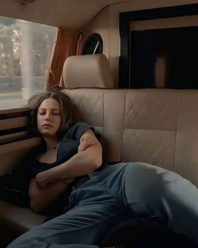 Serenay Sarıkaya seksi ifşa fotoğrafı 69952