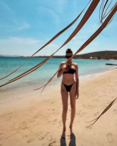 Serenay Sarıkaya seksi ifşa fotoğrafı 69951