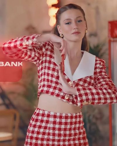 Serenay Sarıkaya seksi ifşa fotoğrafı 69947